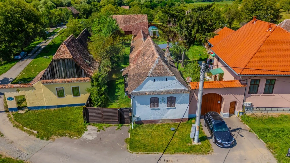Casă saseasca cu Poveste in inima Transilvaniei/5500 mp teren/Bunesti