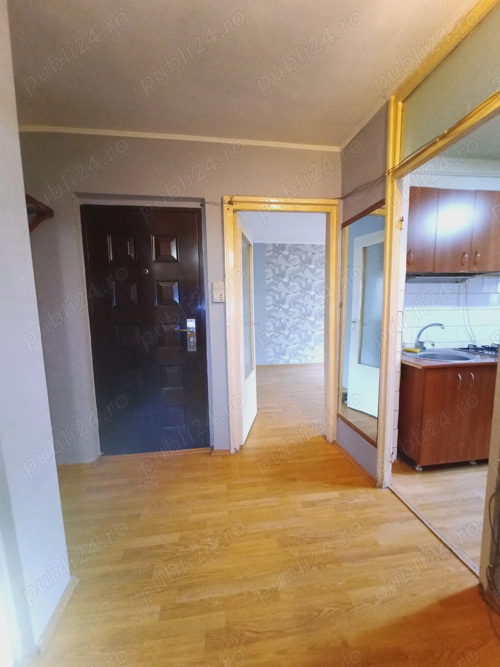 Inchiriez apartament 2 cam. nemobilat, Rogerius