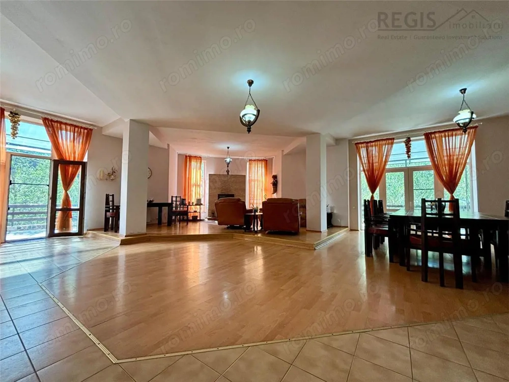 Vila Impunatoare cu Piscina pentru Familie sau Investitie Turistica