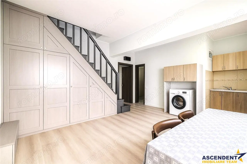 Tur 3D! Apartament trei camere, pe doua niveluri, Garii, Brasov