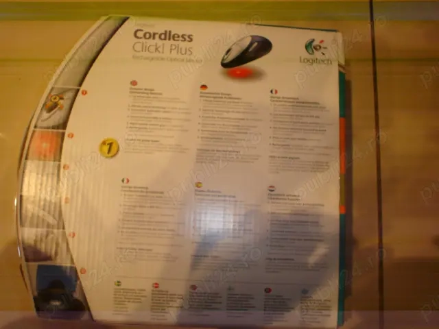 Mouse optic cu acumulatori fara fir LOGITECH cu baza de incarcare