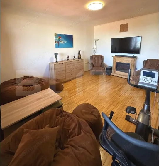 Apartament modern cu 3 camere, complet mobilat și utilat – Zonă semicentrală