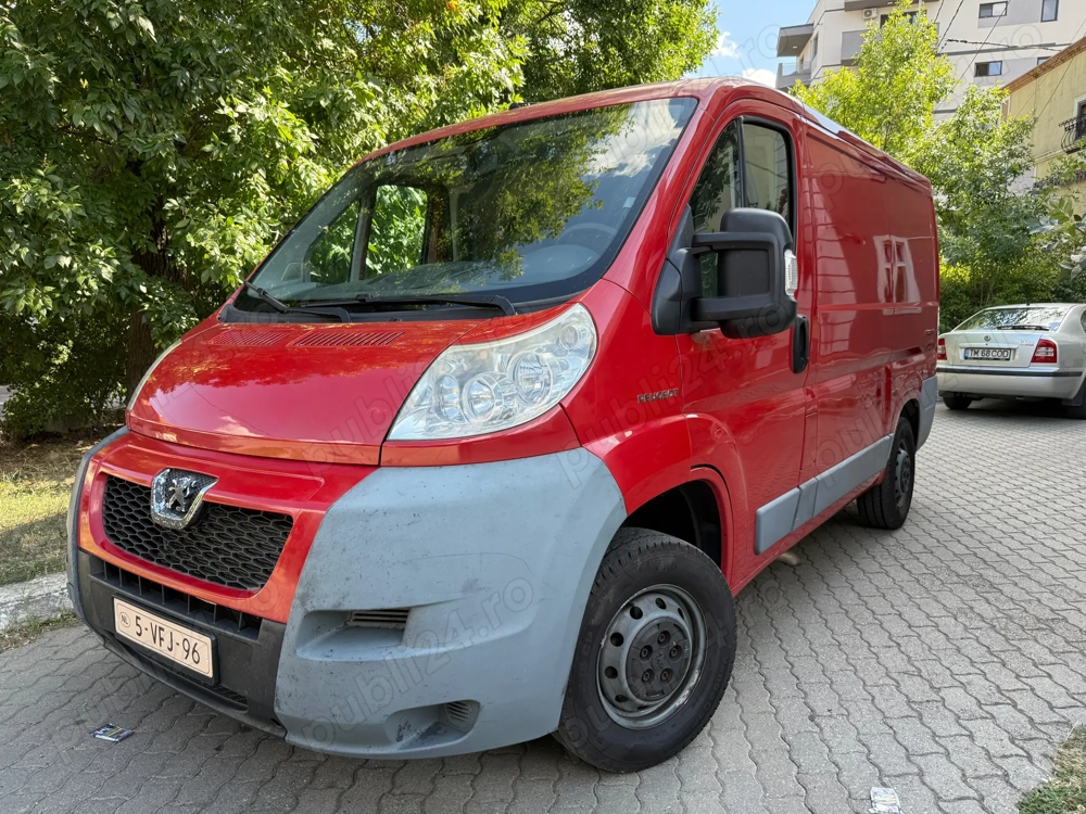 Peugeot Boxer Diesel an 2010 recent adua cu clima !