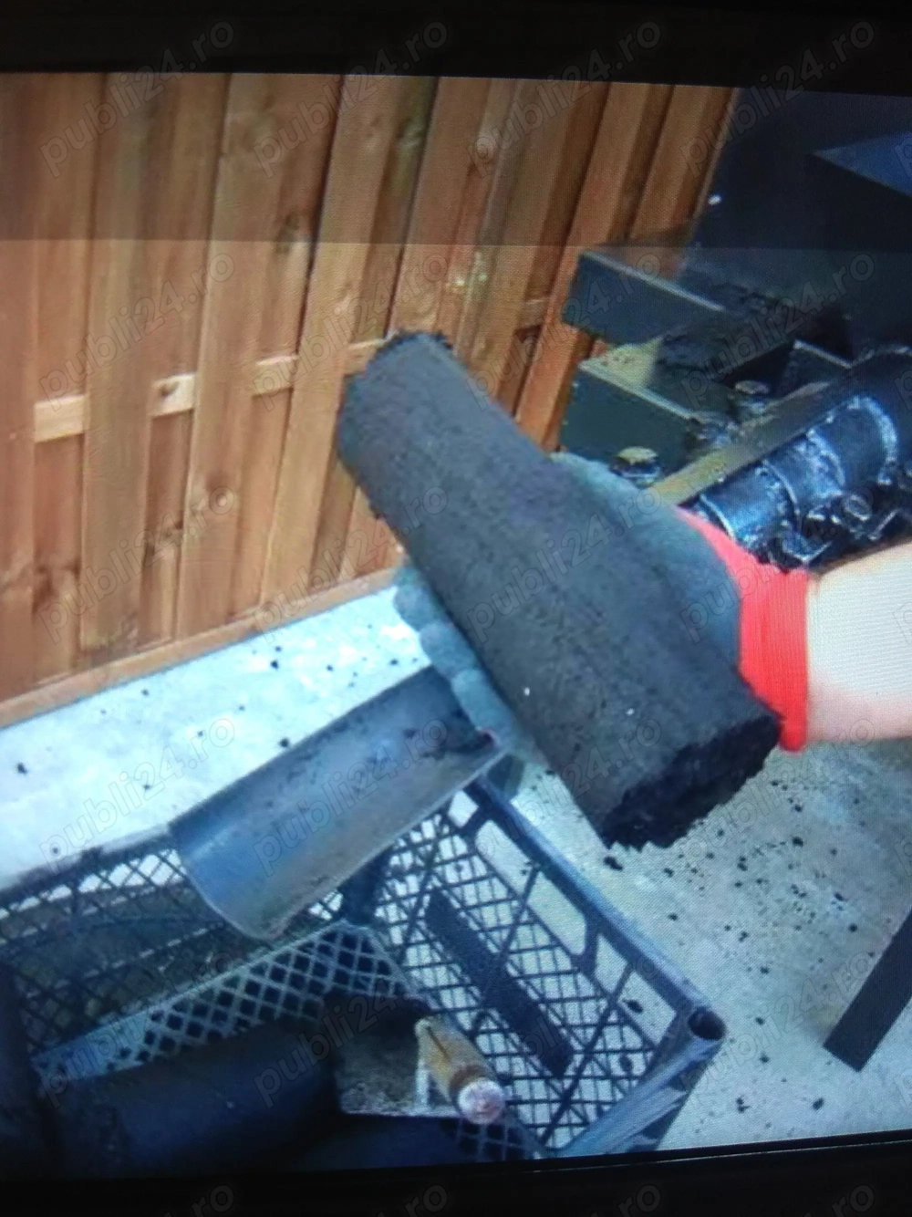 Presă de brichetat rumeguș cu cărbune lignit semiumed 15kg minute