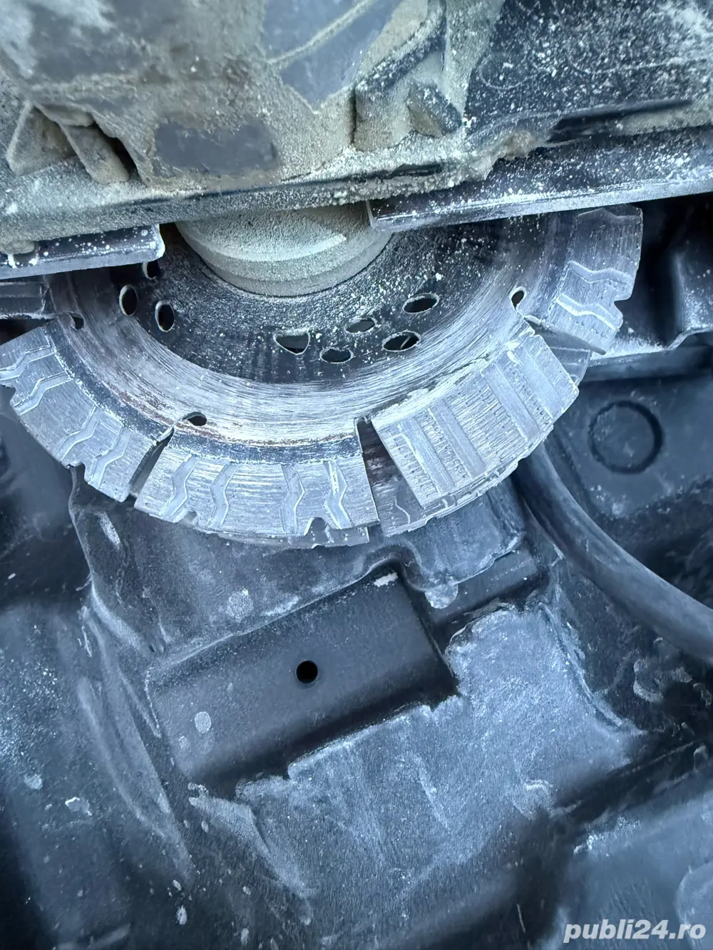 Flex de facut canale in perete pentru cabluri electrice