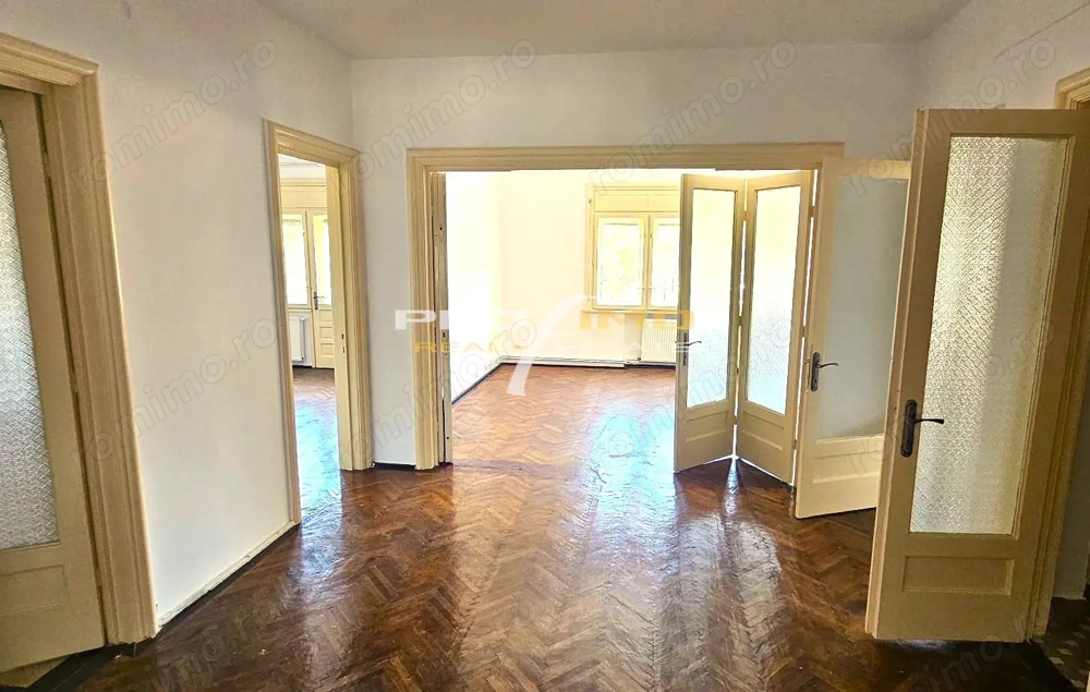 Ultracentral, Apartament - Birou de inchiriat 6 camere, su.144mp Ultracentral, Apartament - Birou de inchiriat 6 camere, su.144mp