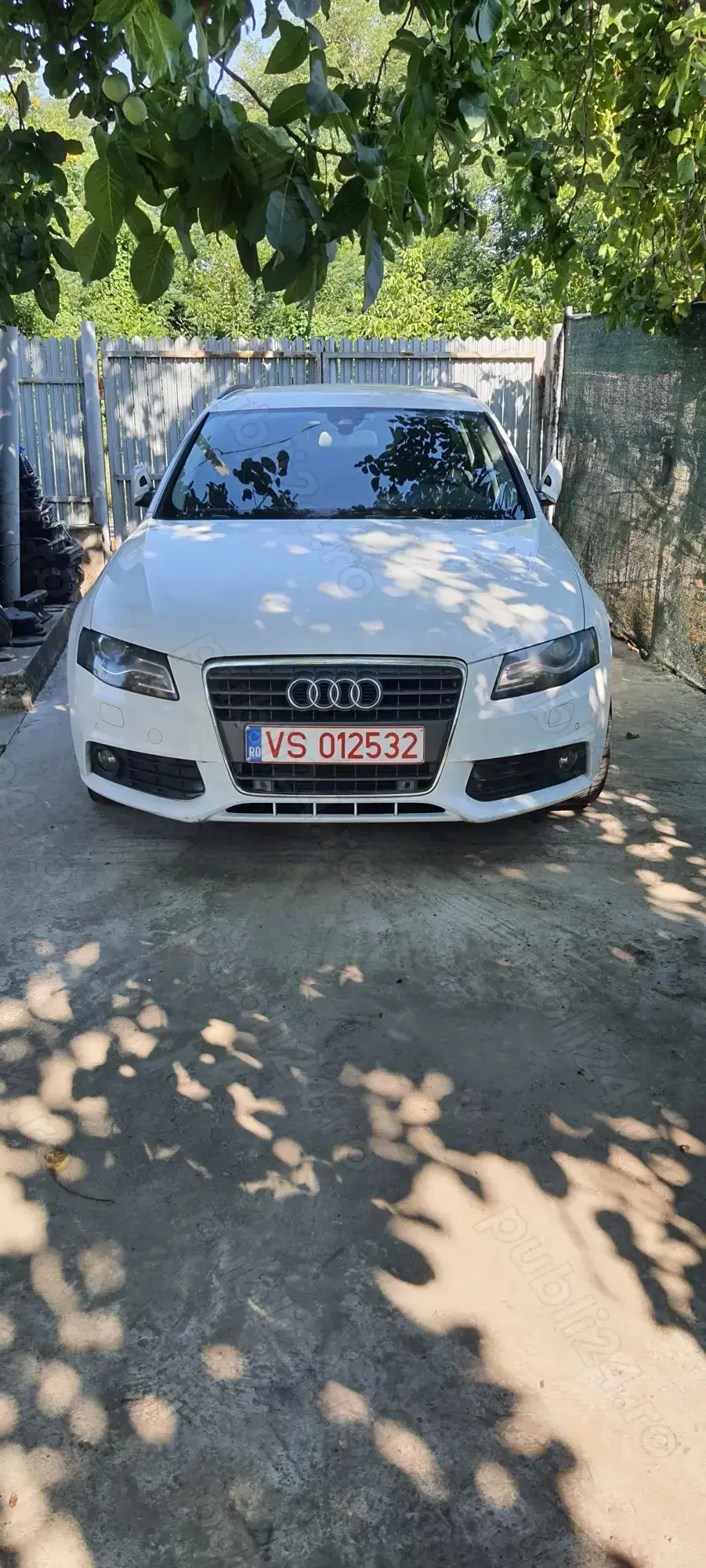 Vand Audi A4 din anul 2010 ,euro. 5