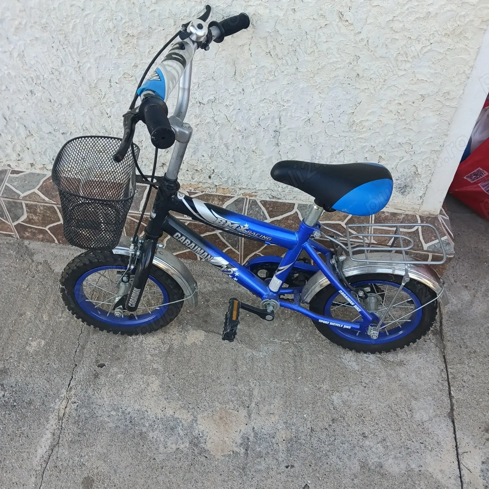 Vând bicicleta bună copii 