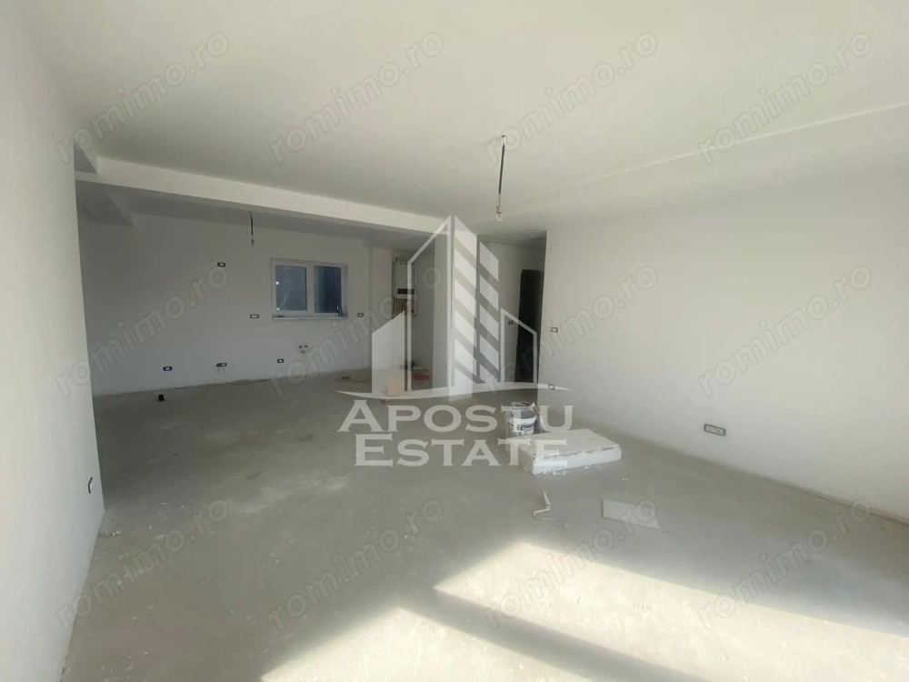 Apartament 3 camere cu poziție excelentă