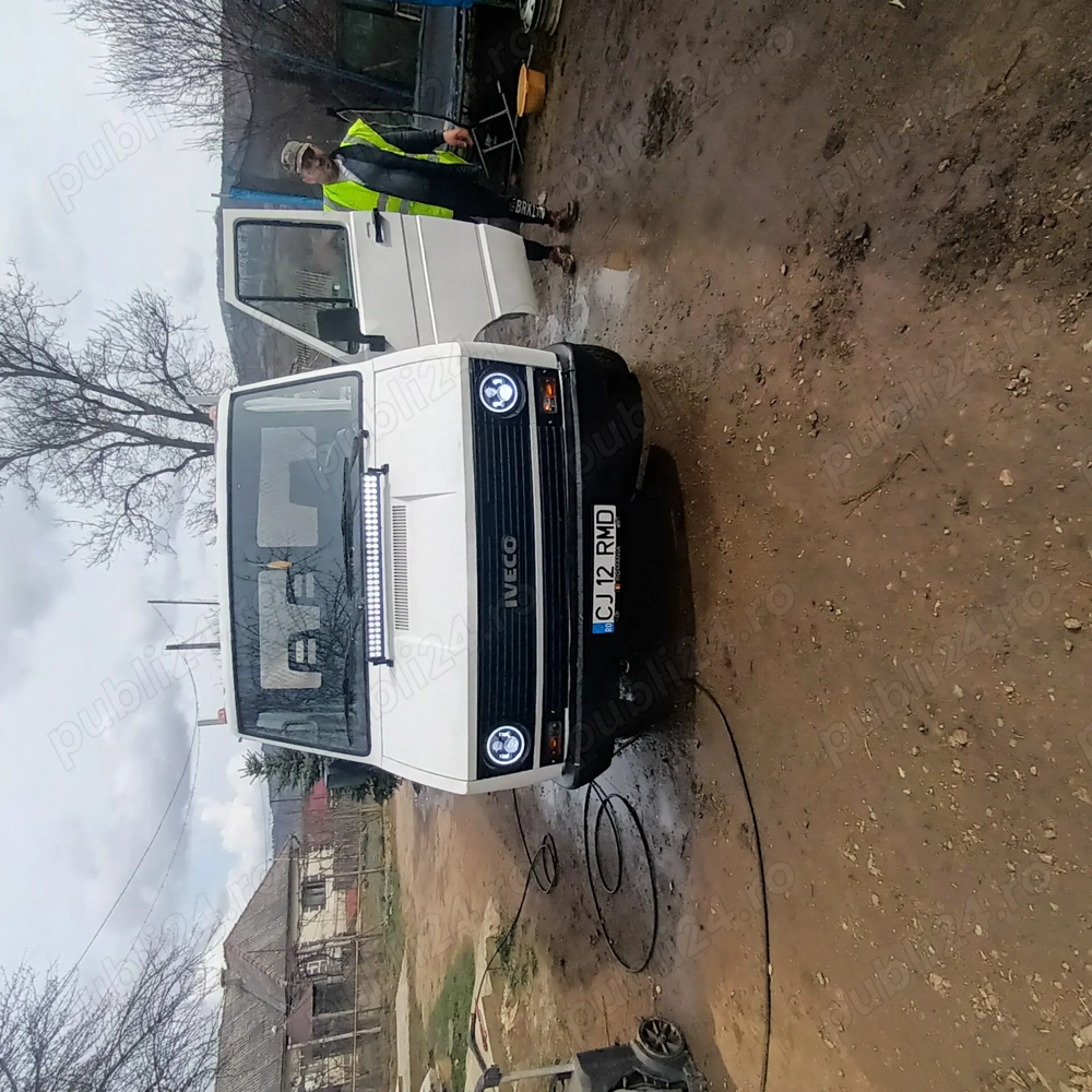 Camioneta Iveco