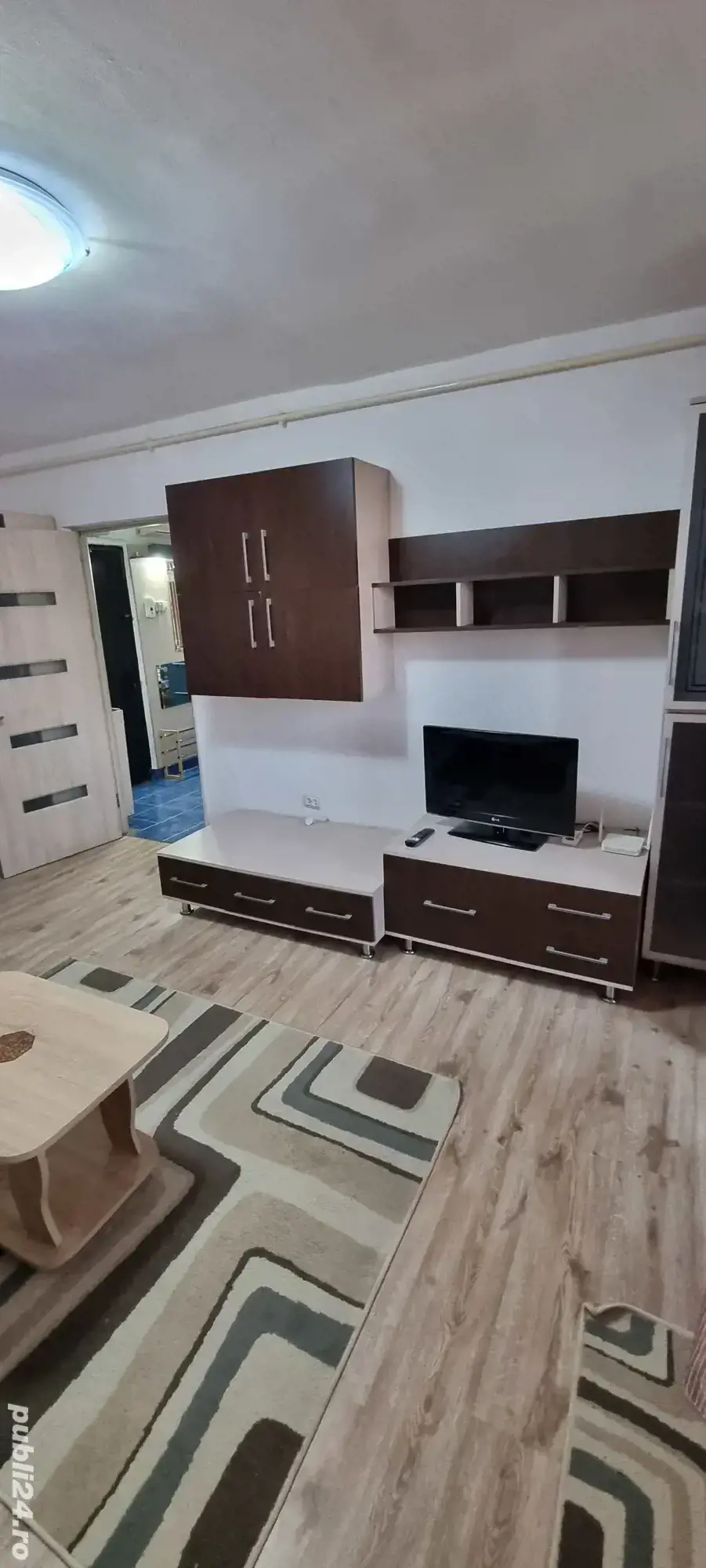 Apartament 2 camere decomandat zona Tomis 3