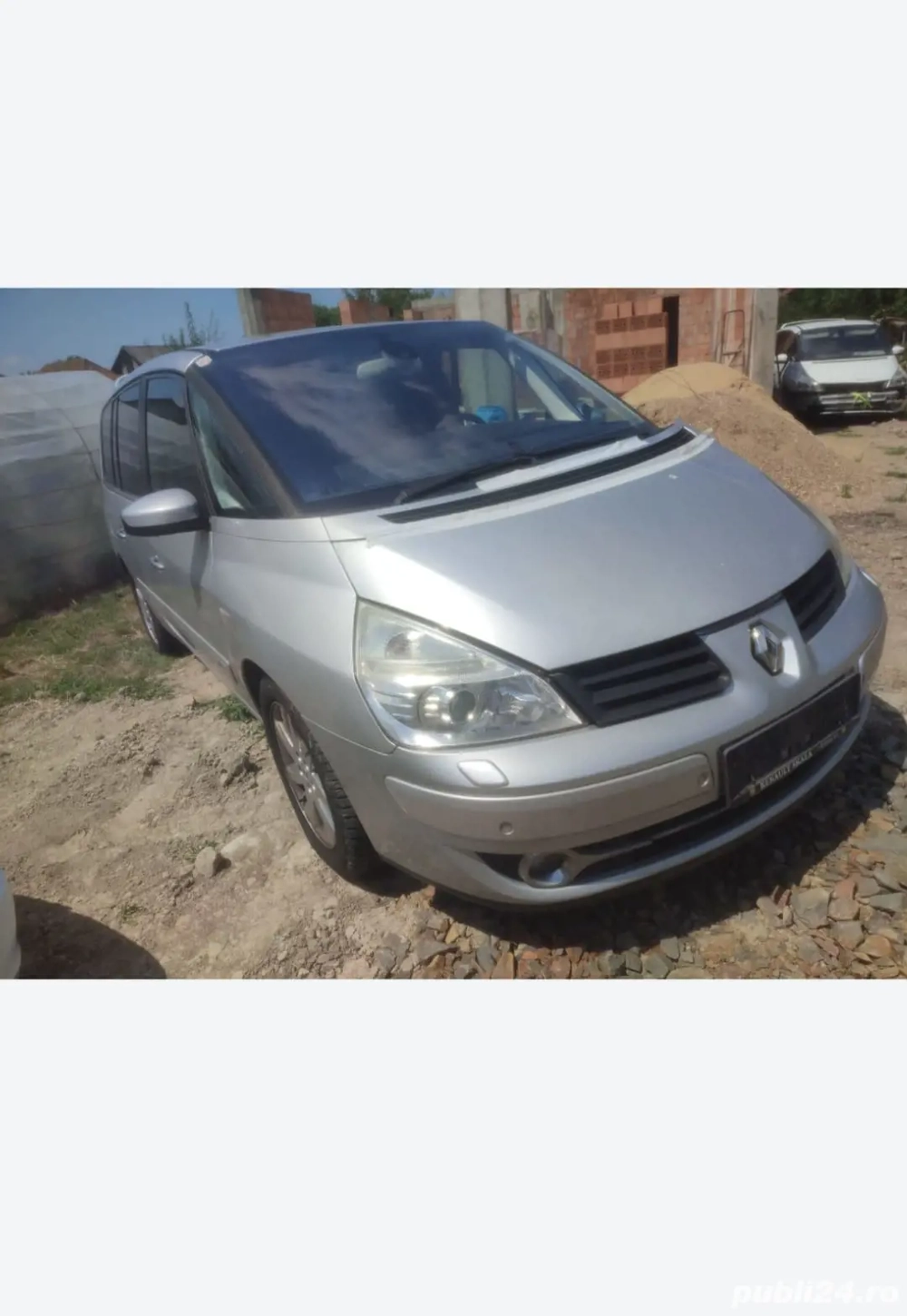 Dezmembrez Renault Espace 4 2.0 dci 2009