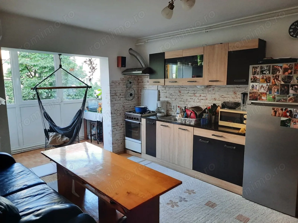 Apartament 3 camere-430 euro-Zona Spitalul Judetean