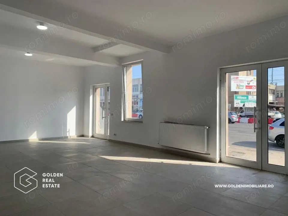 Spatiu comercial Micalaca, 70 mp, acces stradal, centrala proprie, parcare
