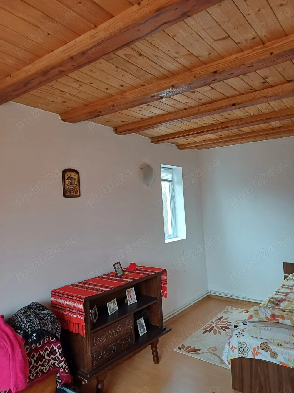 Stefanesti Jud Valcea Casa de Vanzare Curte 3000mp