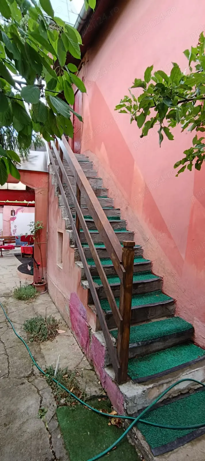 Vând casă(vila) DN2  la sosea