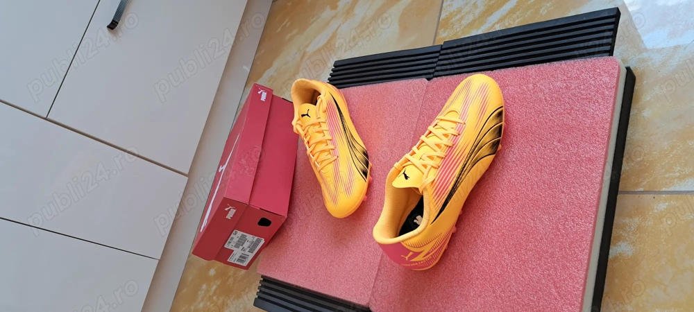 Ghete unisex Puma 41.5-42 