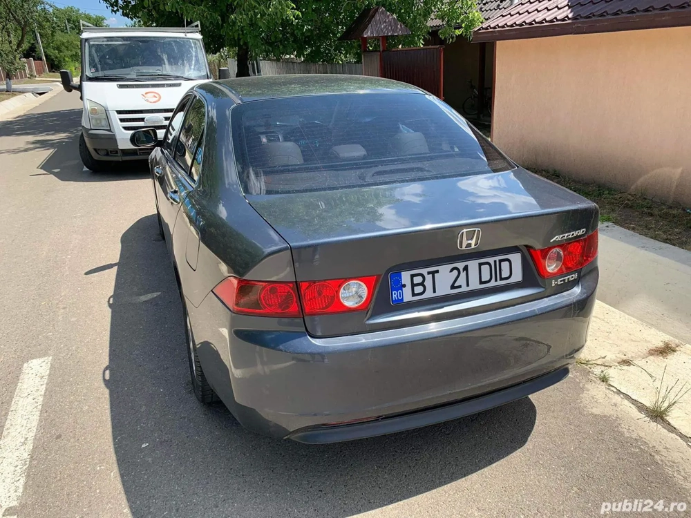 Honda Accord 2006 (volan dreapta)