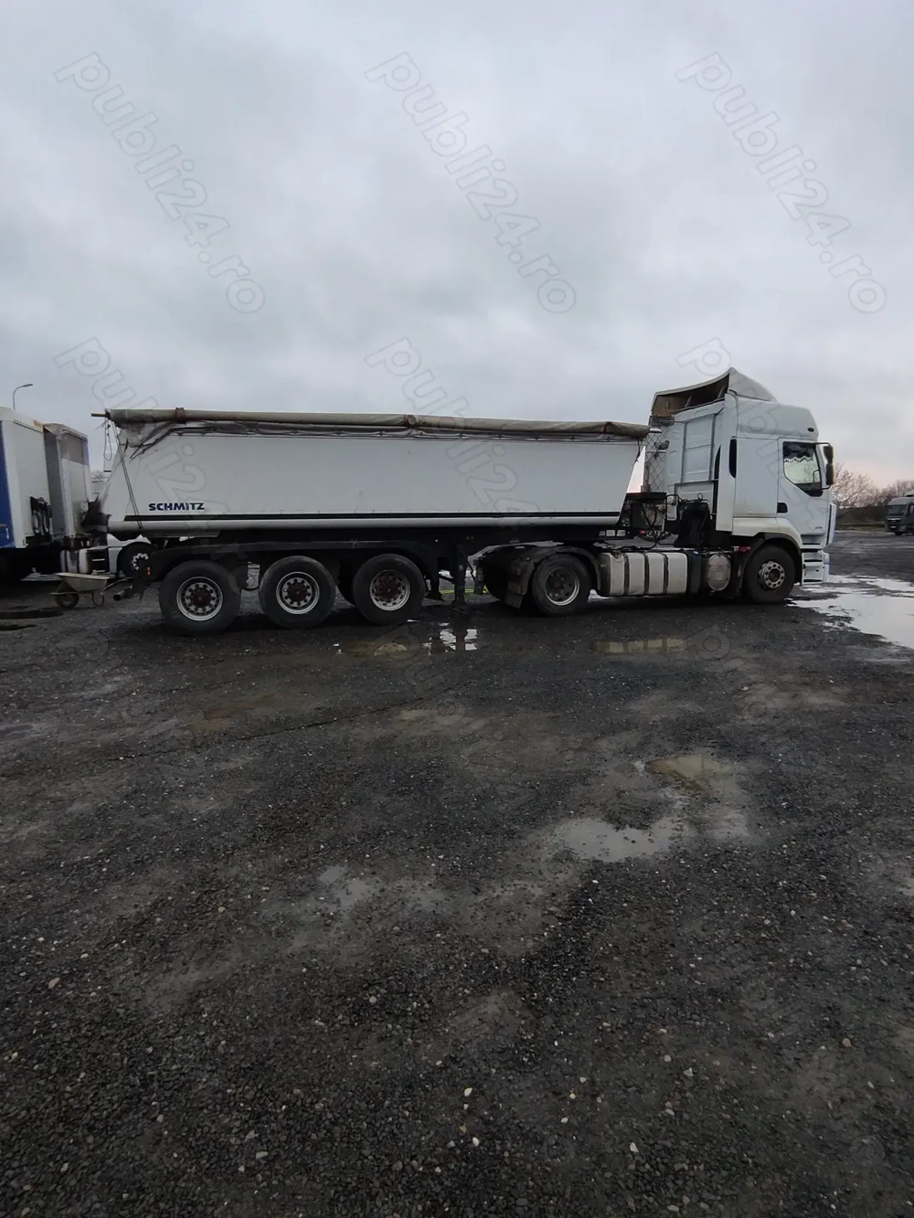 Vând ansamblu basculabil 