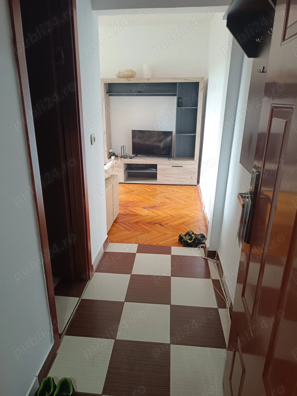 Proprietar închiriez apartament cu 2 camere 