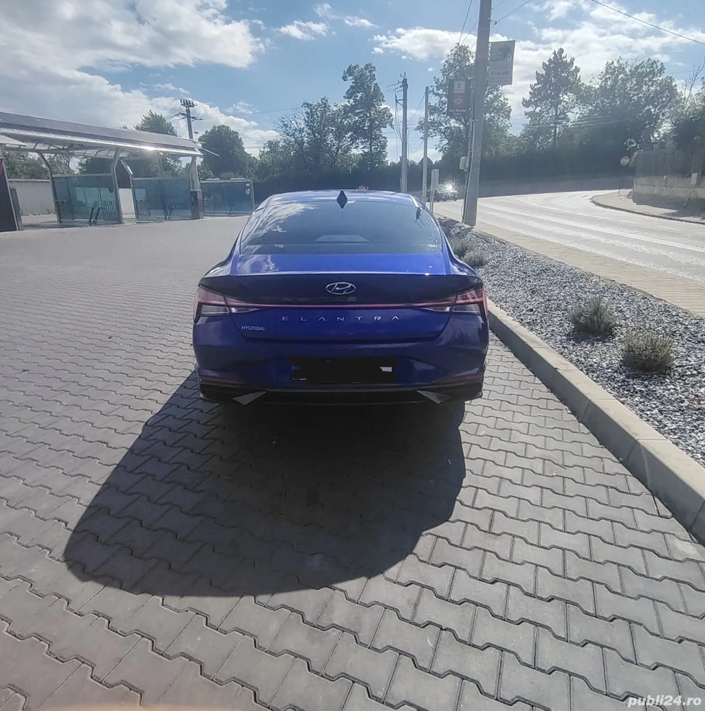 Hyundai elantra 2023