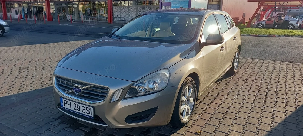 Volvo V60 2013 2.0 diesel 5 cilindri