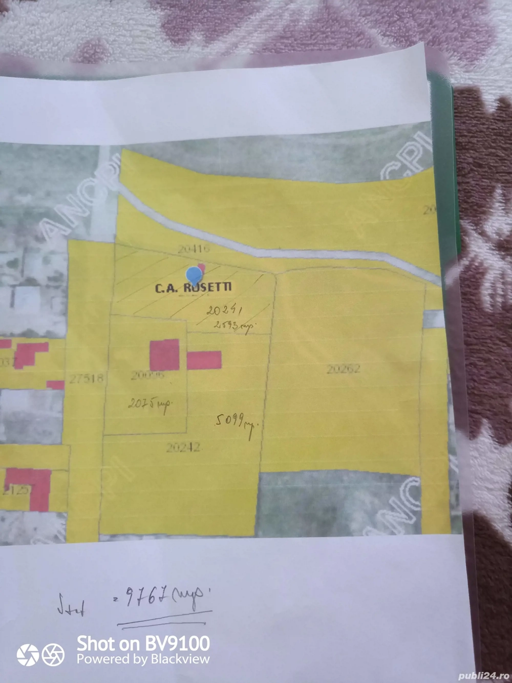 Vând teren intravilan 