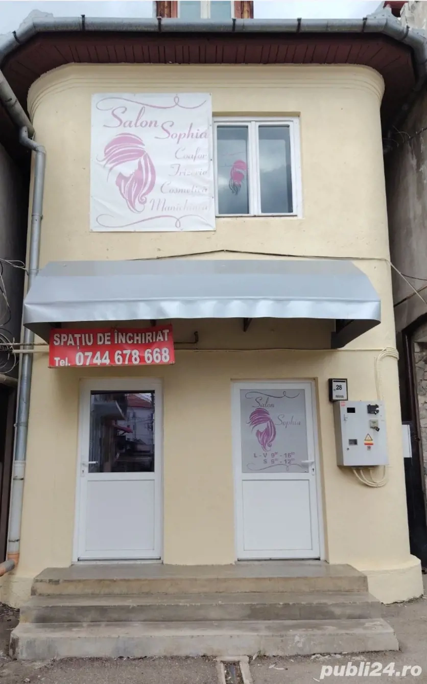 Inchiriez spațiu comercial  Inchiriez spațiu comercial