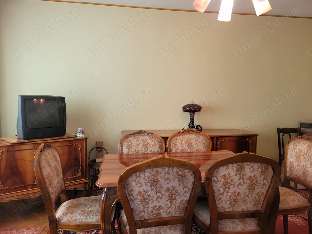 Vand mobila sufragerie (living room), din lemn de nuc