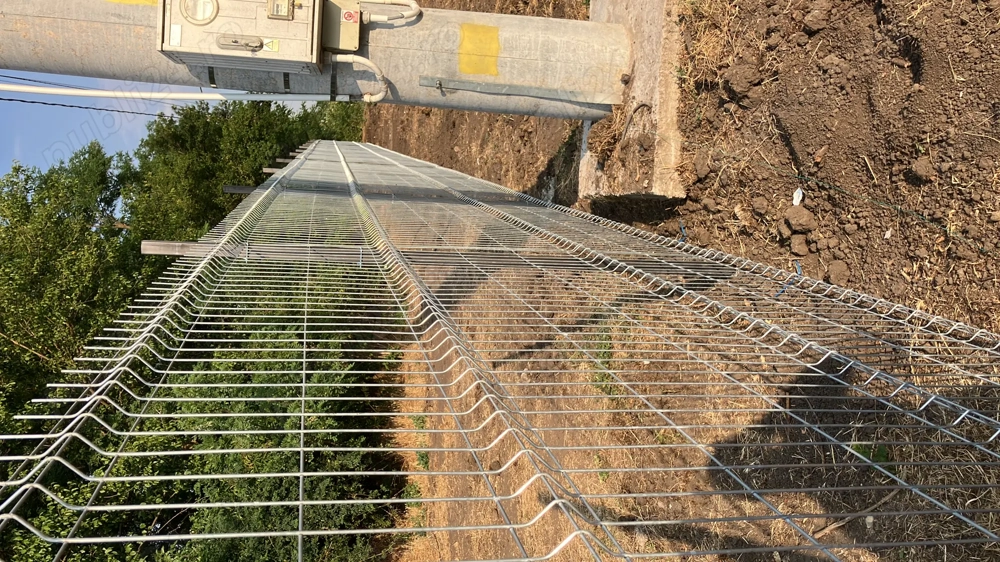 Se  vinde teren intravilan în comuna Sălcioara, județul Ialomița, ideal pentru construcția unei case