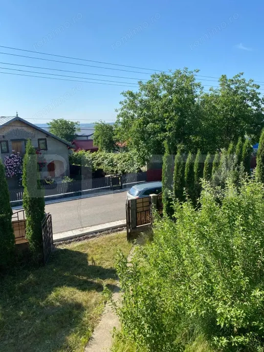 Oportunitate , casa individuala, teren 800 mp zona Patrauti