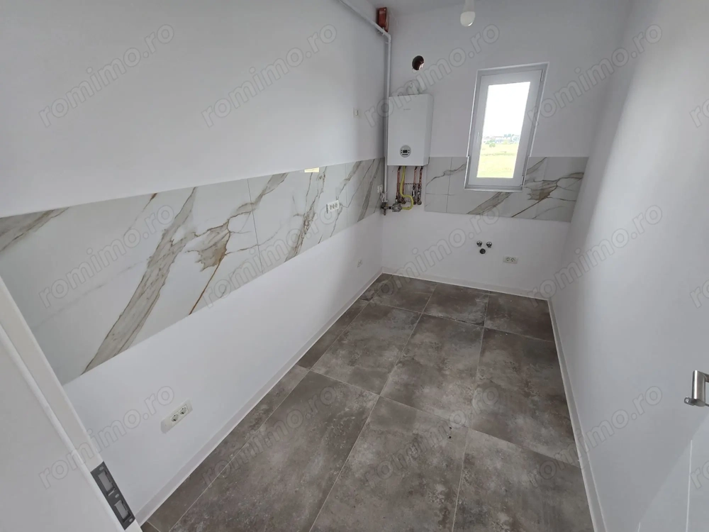 Langa ESO. Etaj 1. Decomandat. Bucatarie inchisa.