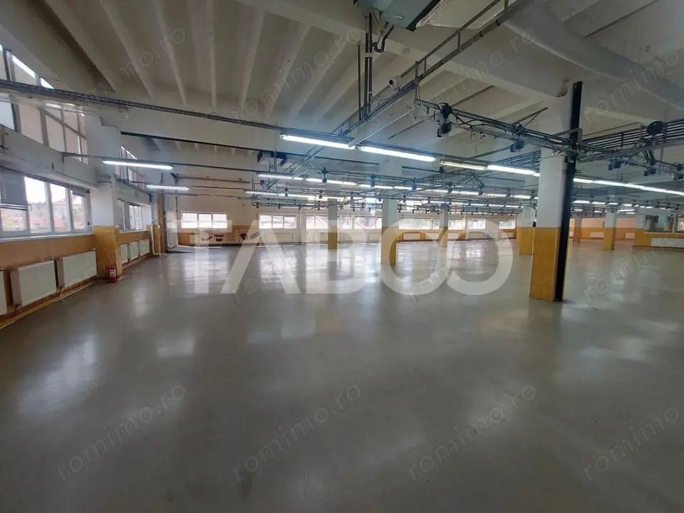 Spatiu comercial de inchiriat 6 incaperi 1300 mpu Sibiu zona centrala