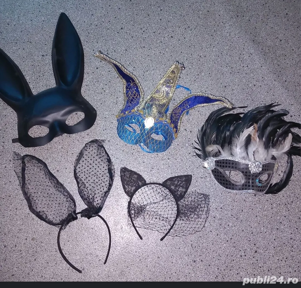 Vand masti, articole carnaval  fetish