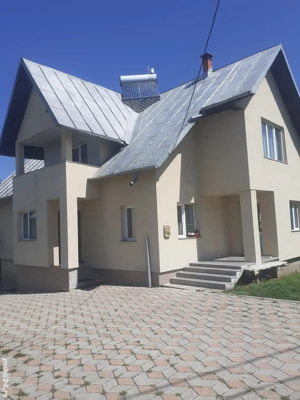 Vând casă Parter + Mansardă 