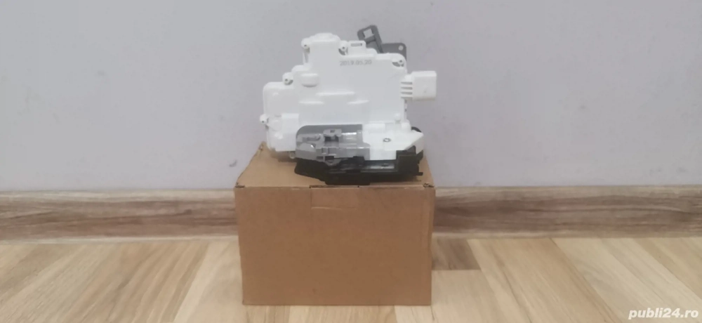 Incuietoare broasca usa fata dreapta Audi A4,A5,Q3,Q5,Q7 etc  