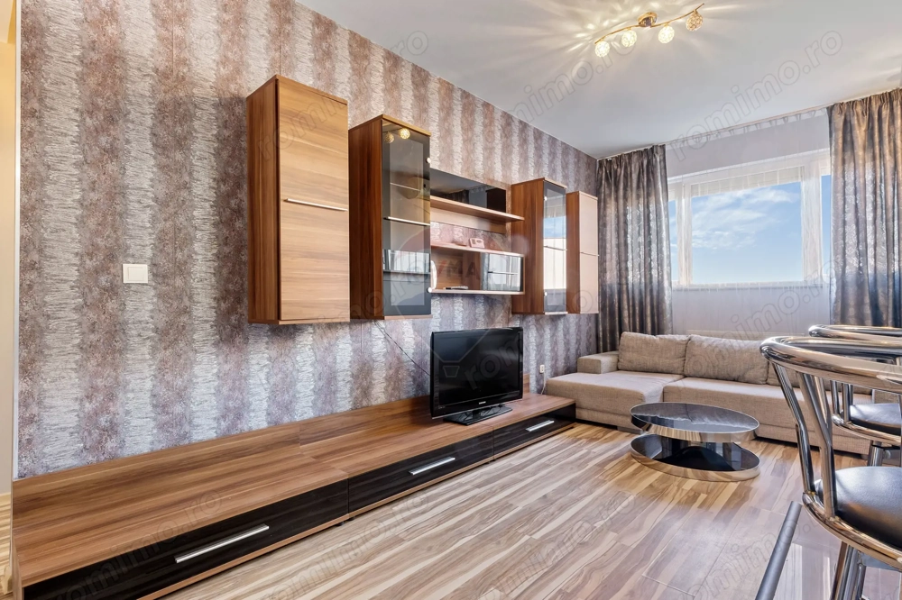 Apartament cu 3 camere de închiriat în zona UTA