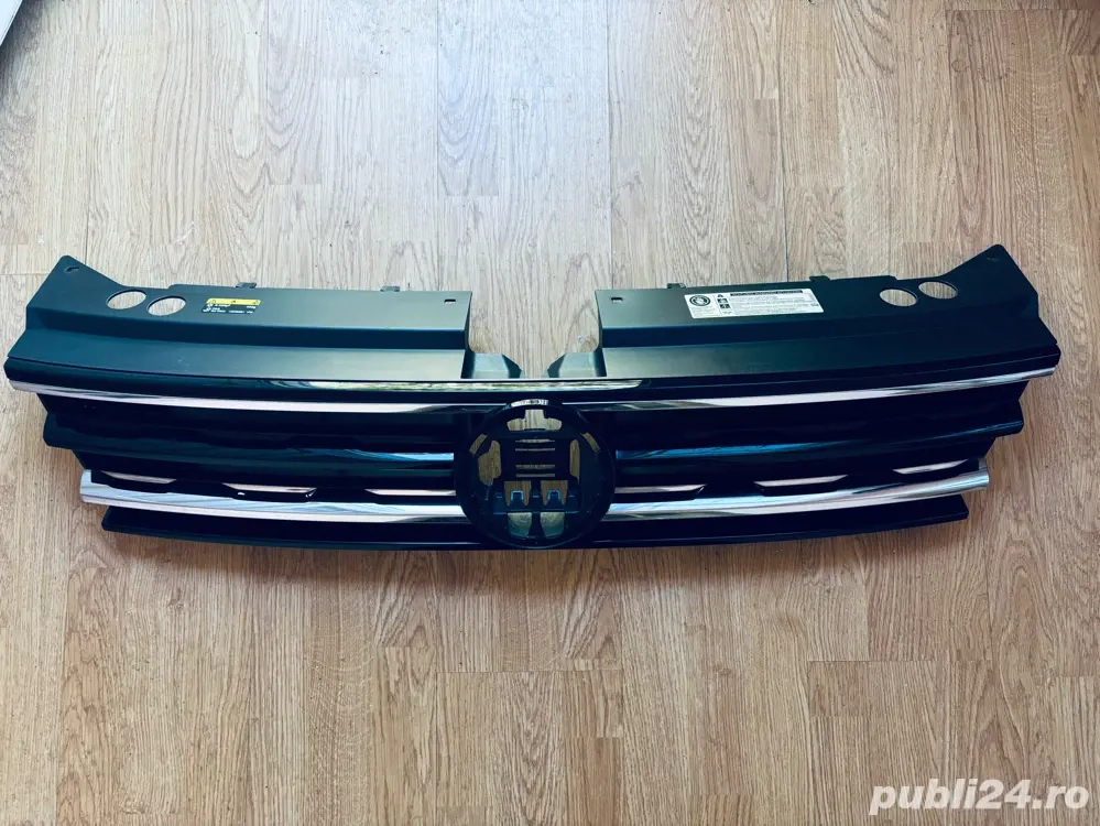 Grila centrala radiator VW Tiguan 2016-2020
