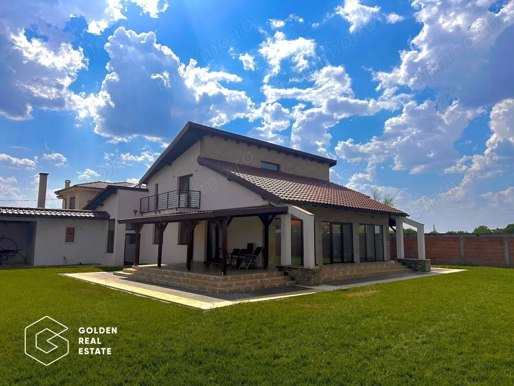 Oportunitate! Vila de lux, Livada, P+E, 5 camere, teren 957mp