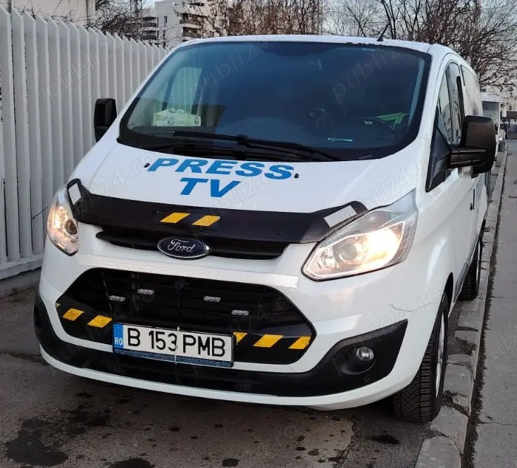 Ford Transit Custom 9 locuri 