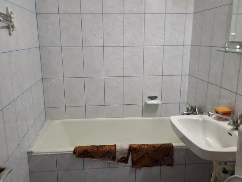 Garsoniera Piata Minis  Barajul Bicazsector 3 