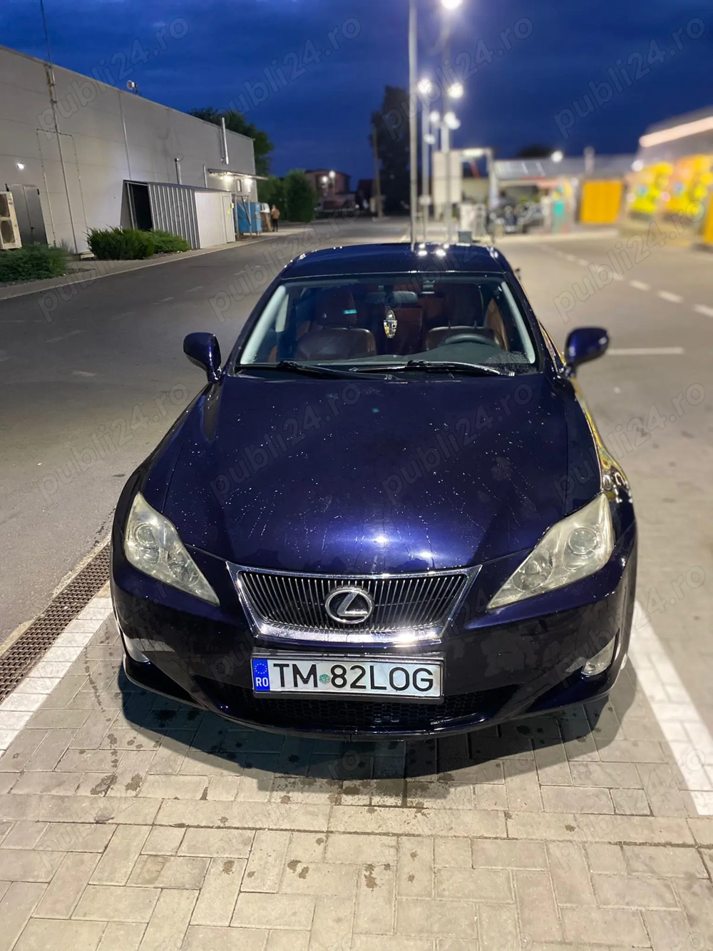 Lexus IS 220d...