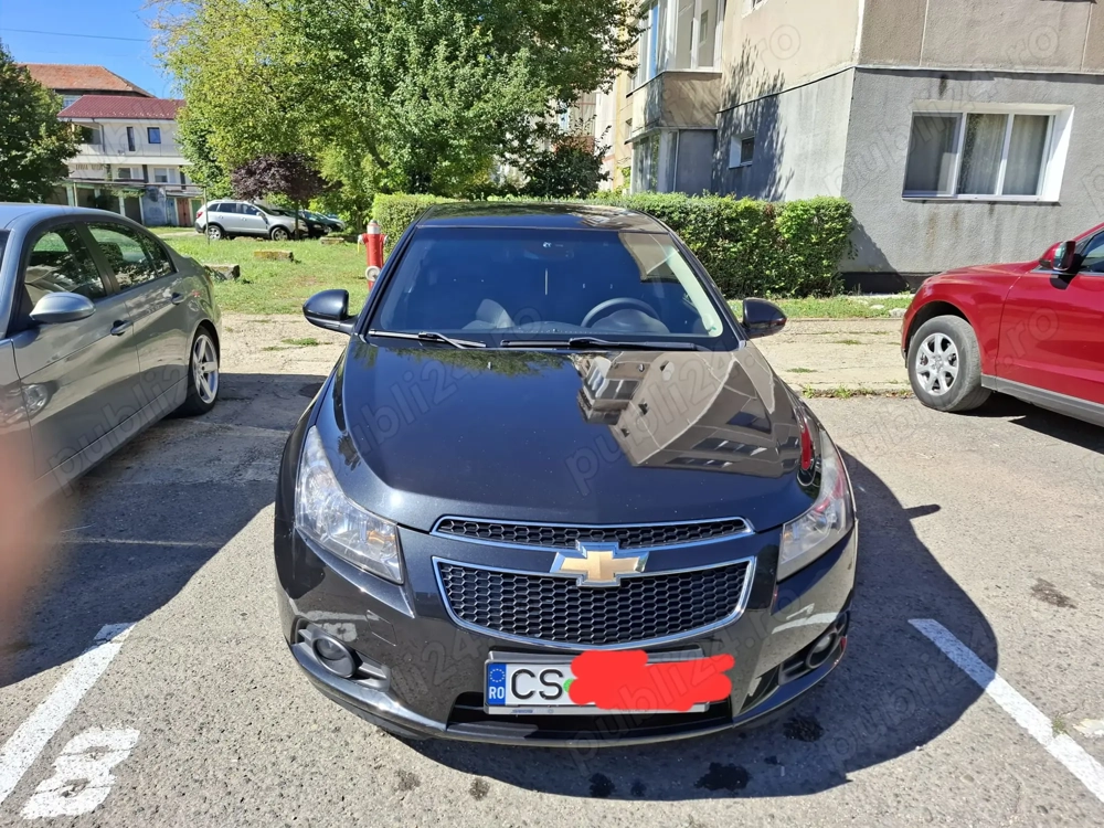 Vând Chevrolet Cruze 
