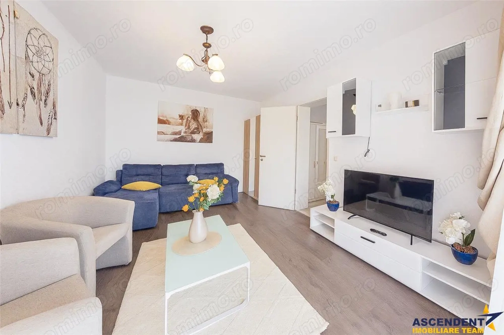 Kasper Coresi Apartament 2 camere, mobilat complet, cu parcare si boxa.