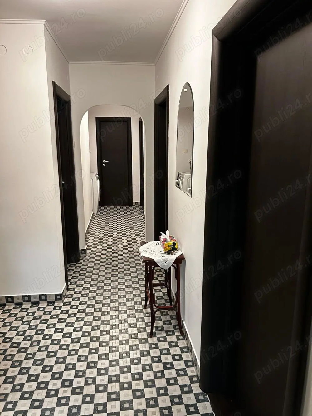 Vand apartament 4 camere