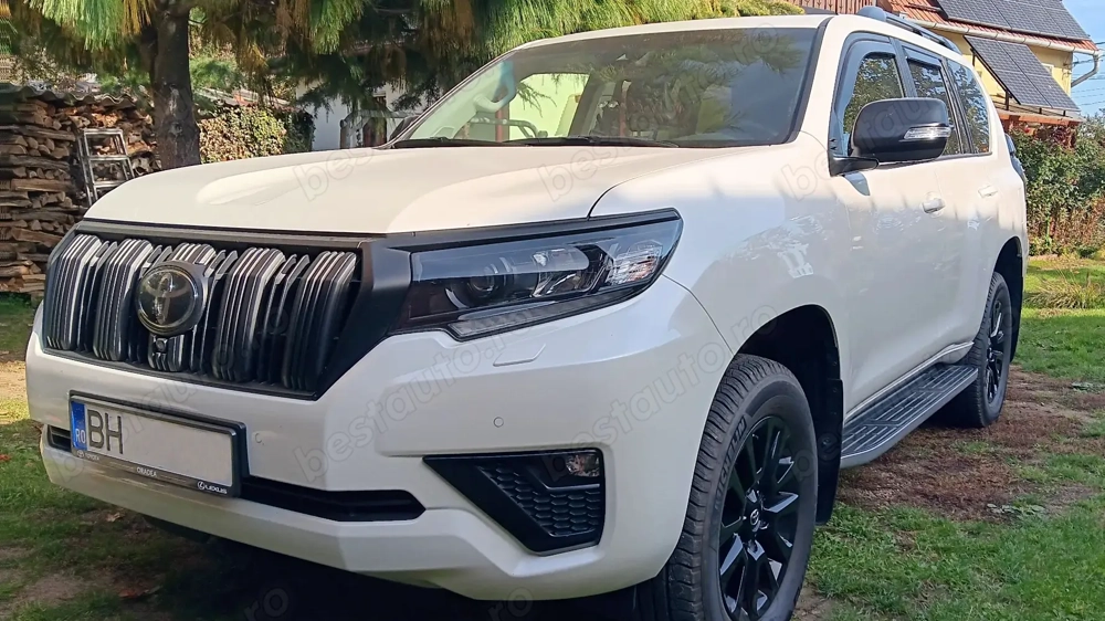 VAND SCHIMB Toyota Land Cruiser 2.8l D 204 CP Luxury Black Matte Edition 7 locuri