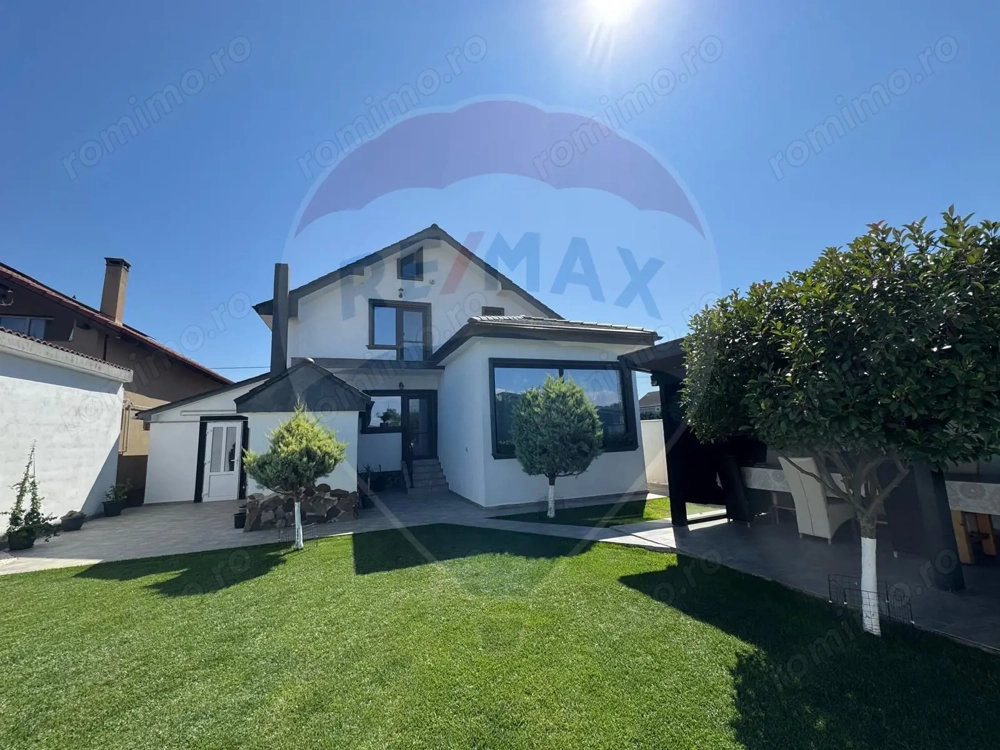 Casă noua cu 4 camere de vânzare in Zimandcuz