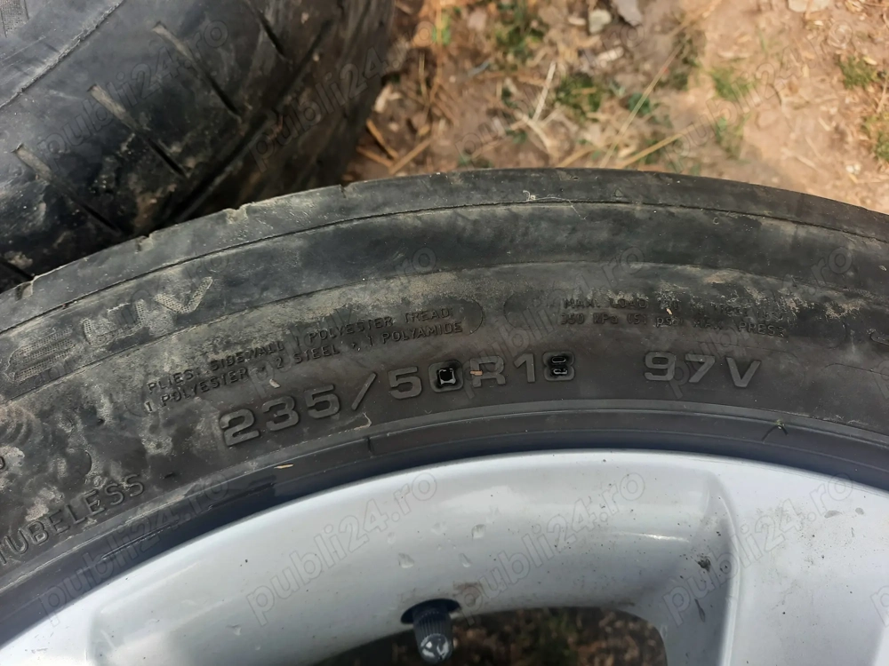 Vând 4 roti Bmw x3 cu cauciucuri de vara,genți de aluminiu