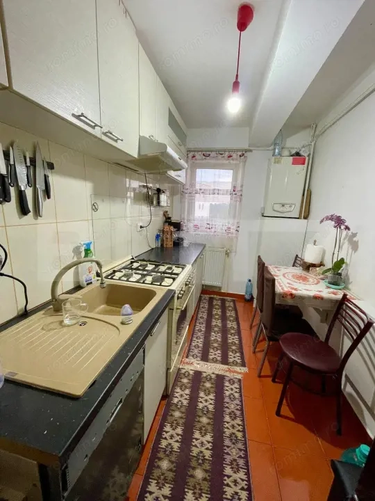 Apartament 3 camere - mobilat - zona George Enescu  Apartament 3 camere - mobilat - zona George Enescu