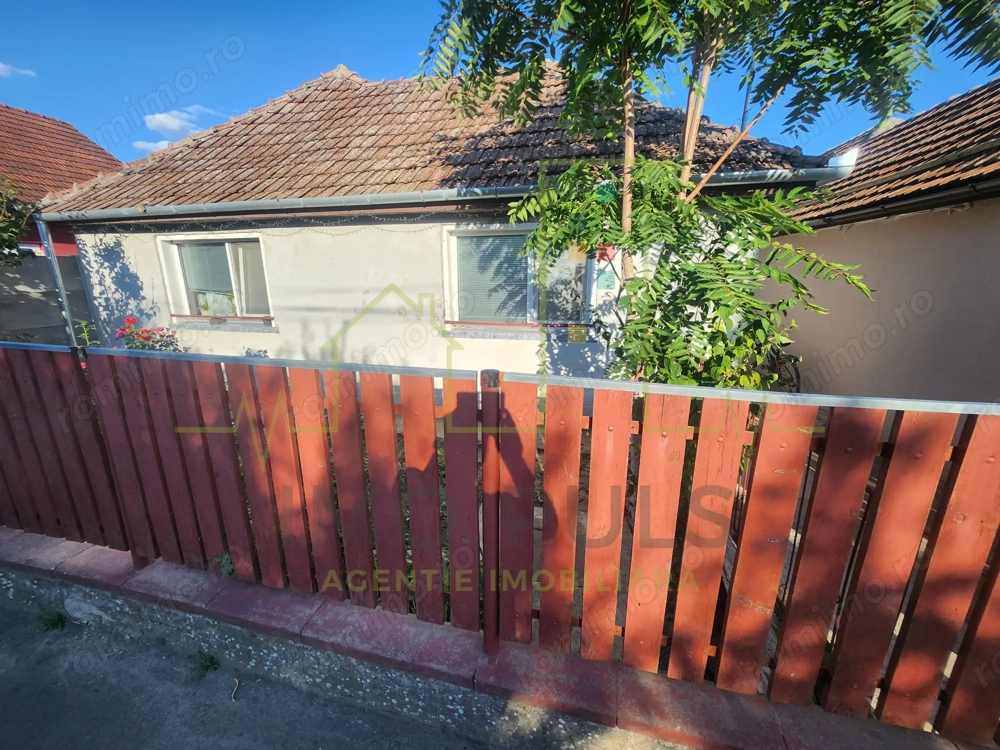 Casa individuala in Timisoara. Toate utilitatile. Centrala proprie.